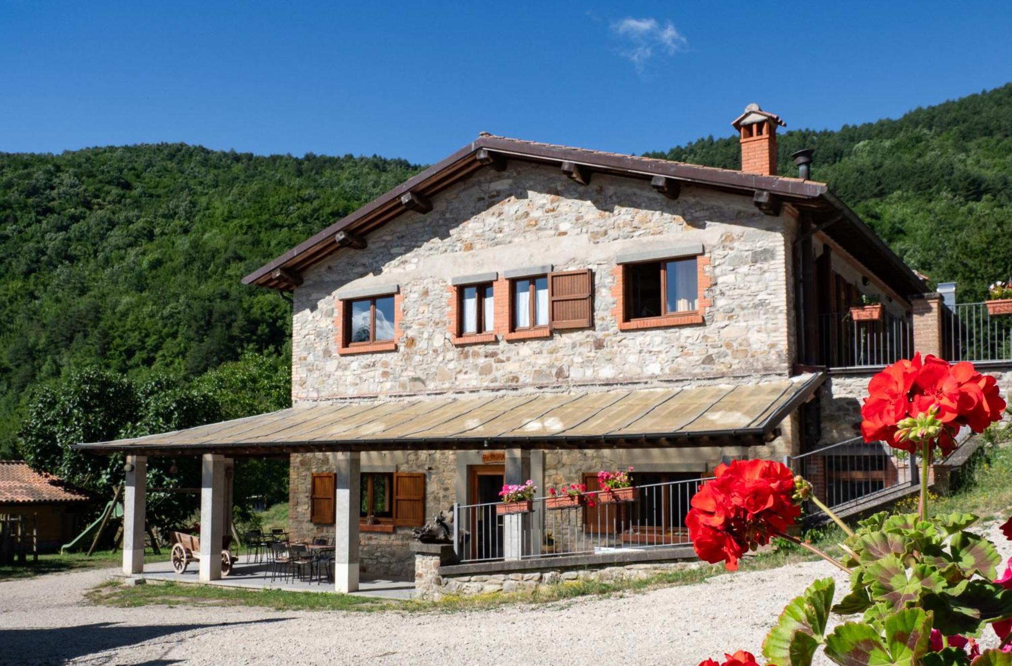 Agriturismo Villaggio Eden ปิเอเว ซานโต สเตฟาโน ภายนอก รูปภาพ