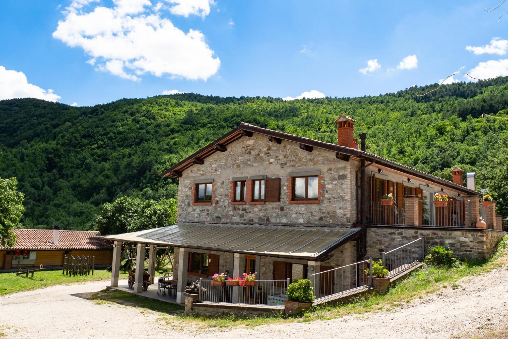 Agriturismo Villaggio Eden ปิเอเว ซานโต สเตฟาโน ภายนอก รูปภาพ