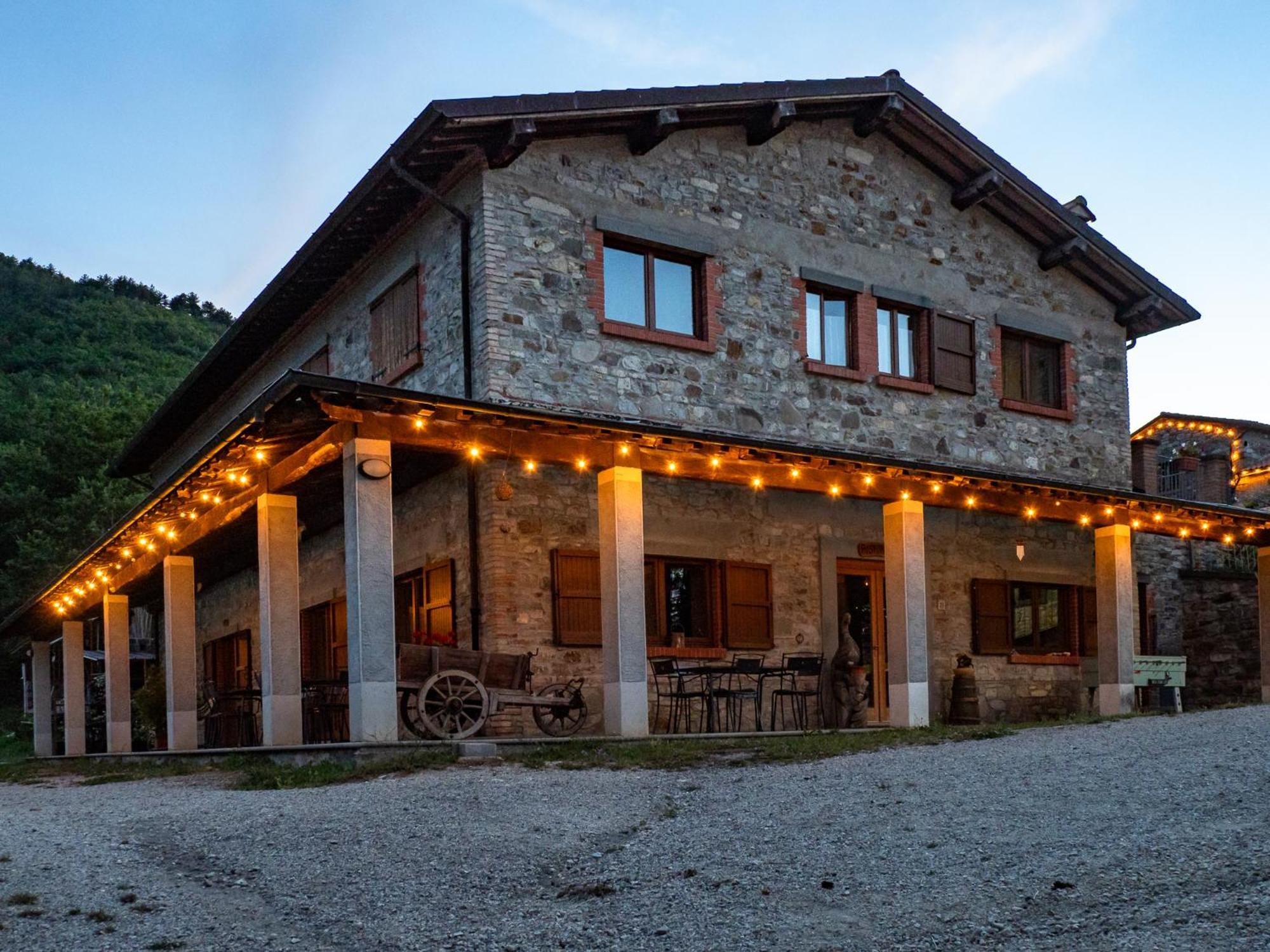 Agriturismo Villaggio Eden ปิเอเว ซานโต สเตฟาโน ภายนอก รูปภาพ