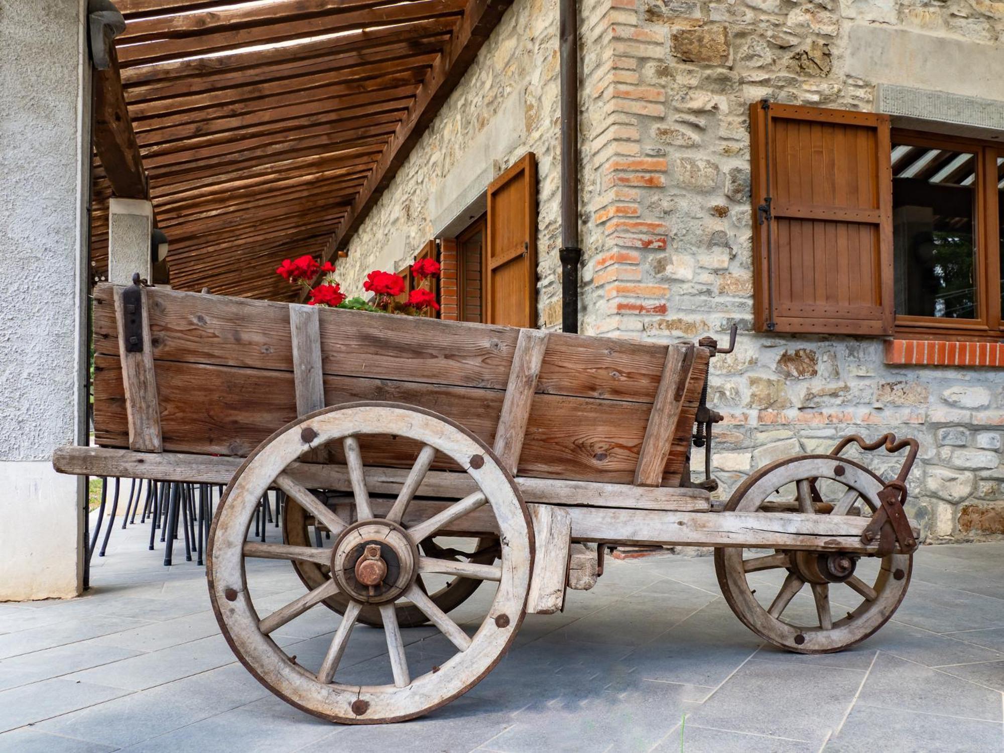 Agriturismo Villaggio Eden ปิเอเว ซานโต สเตฟาโน ภายนอก รูปภาพ